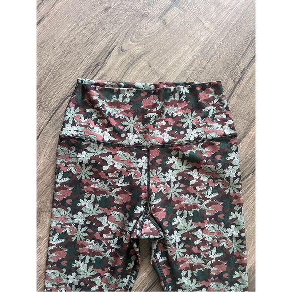 Women’s High waisted Floral print leggings - Picture 4 of 4